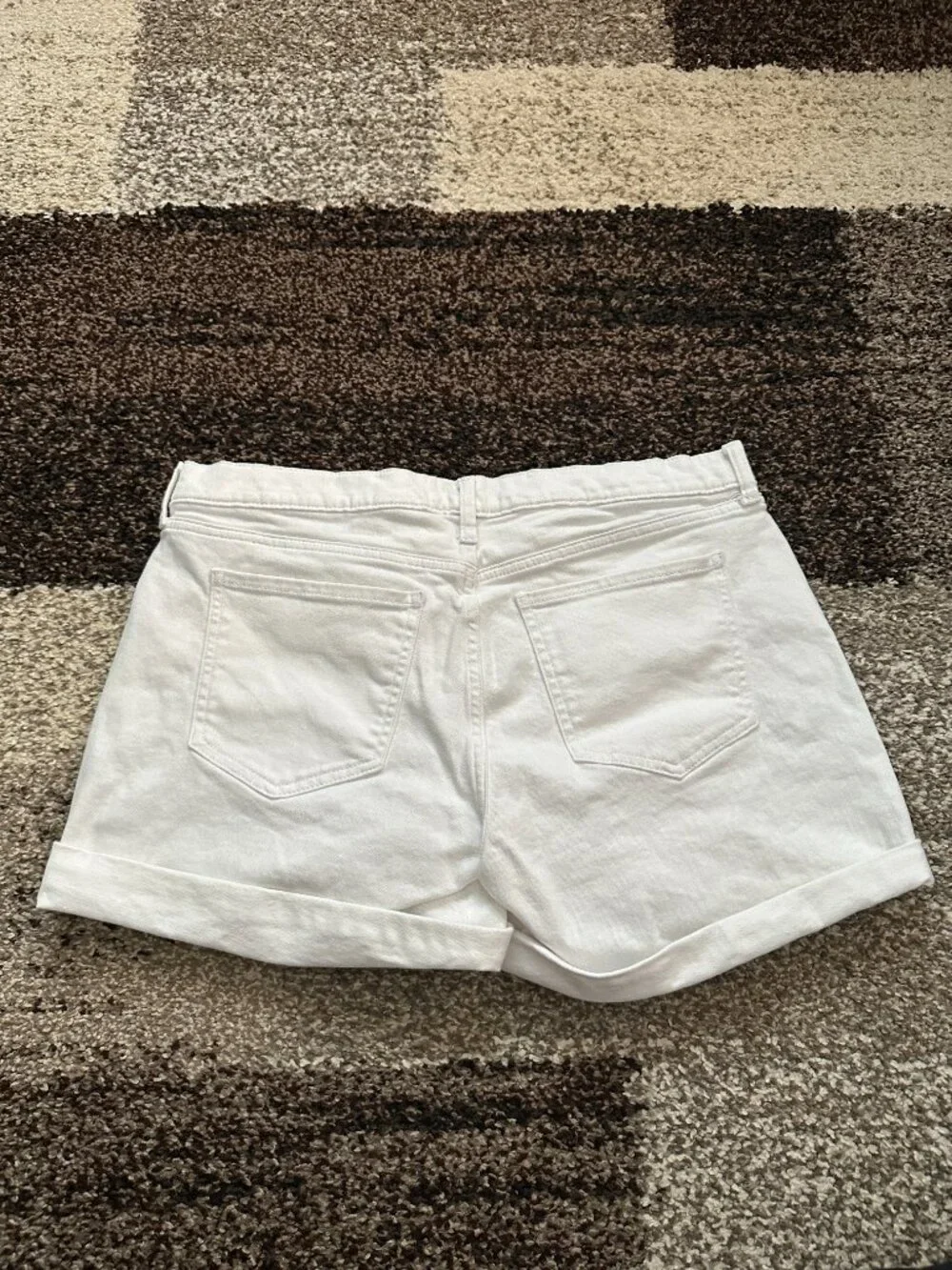 BANANA REPUBLIC (8) White Denim Roll Cuff Shorts 4